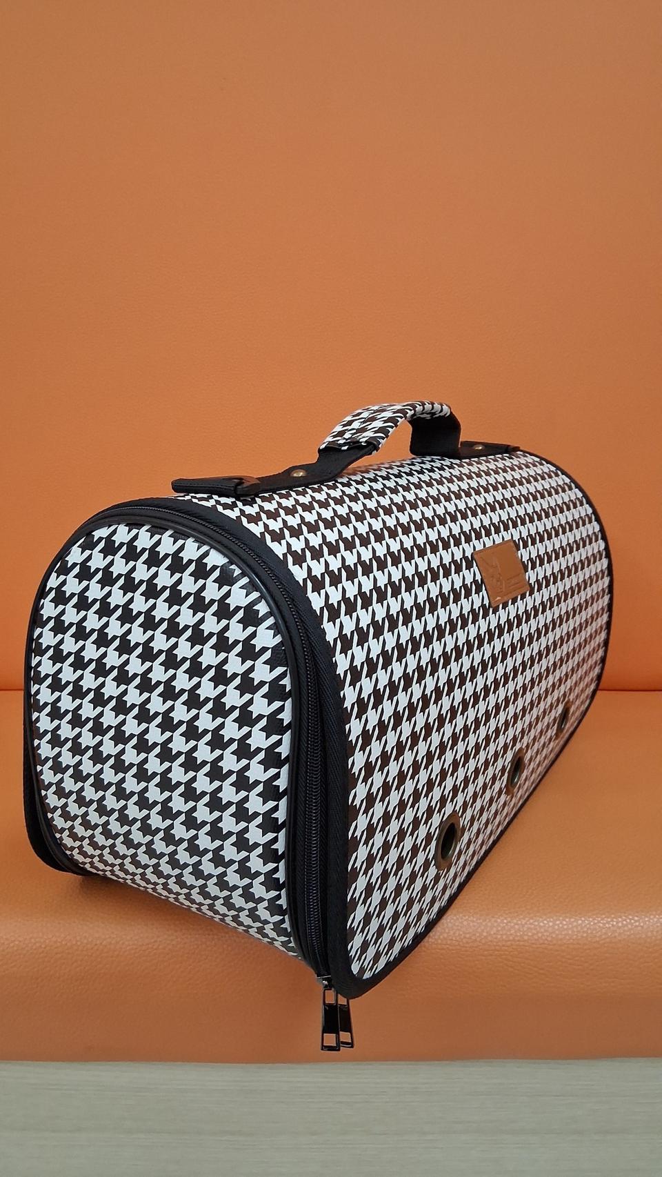 강아지공화국, 반려견 커릴 이동가방(하운드투스 패턴)입니다. 하운드투
