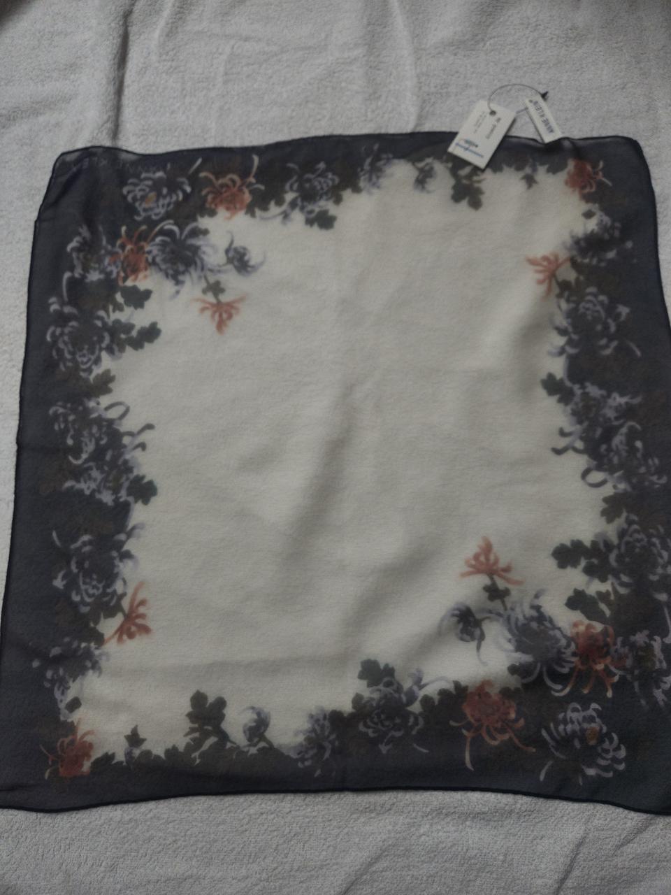 새것)실크100 스카프