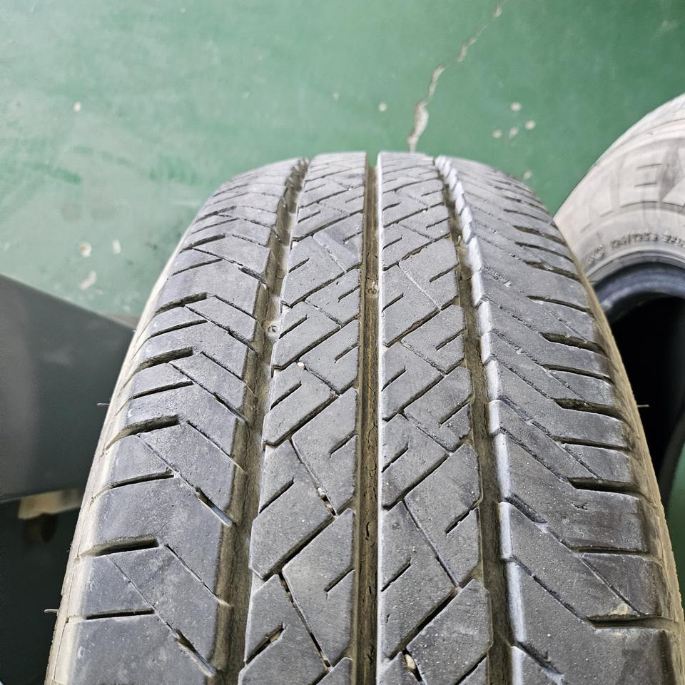 195 70 15 8p 중고타이어 팝니다