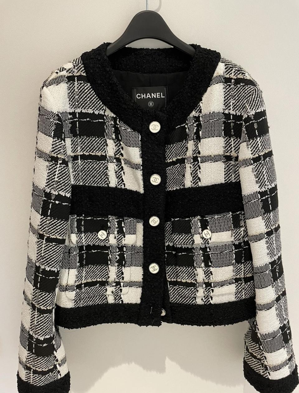 샤넬 트위드 자켓