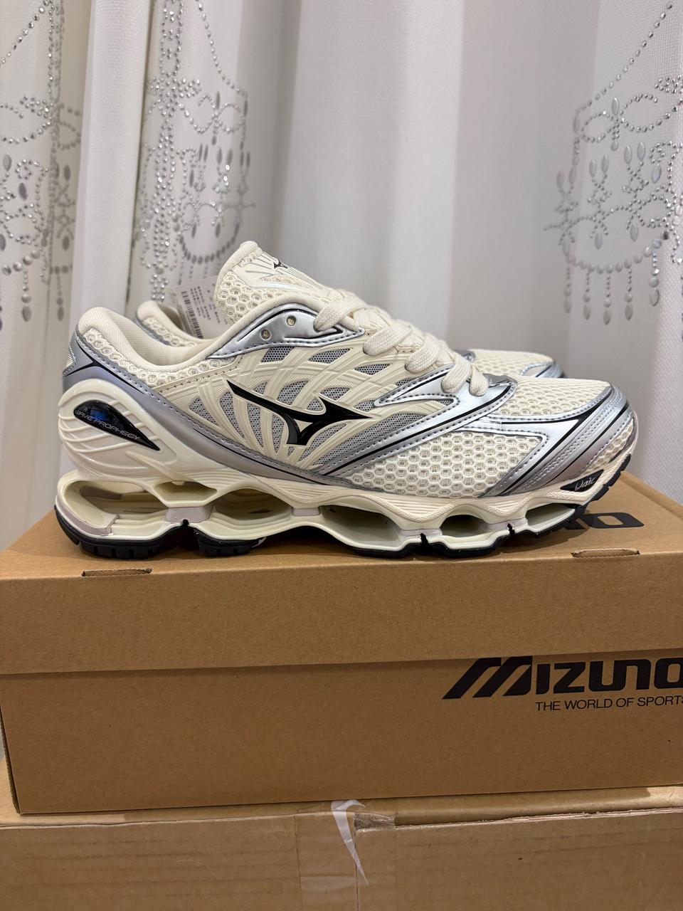 미즈노 웨이브 프로페시 LS 프리스틴 런닝화 운동화 265 270