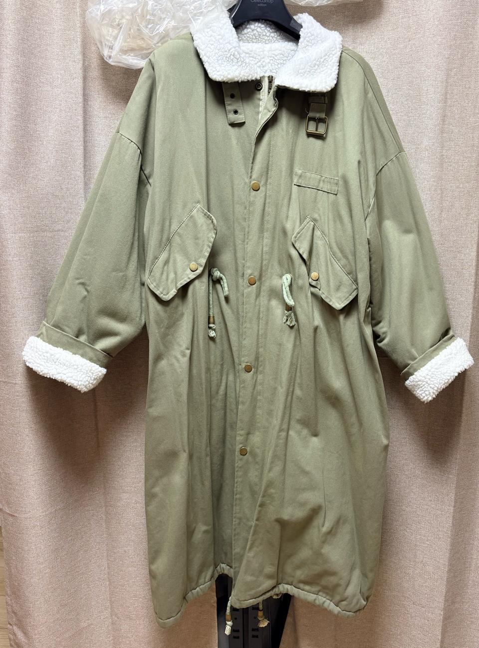 카키 퍼 안감 오버핏 롱 야상 코트