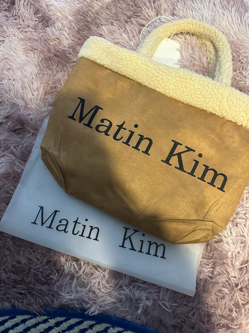 쿨거래만 저가격 정품 마땡킴 스웨이드 뽀글이가방