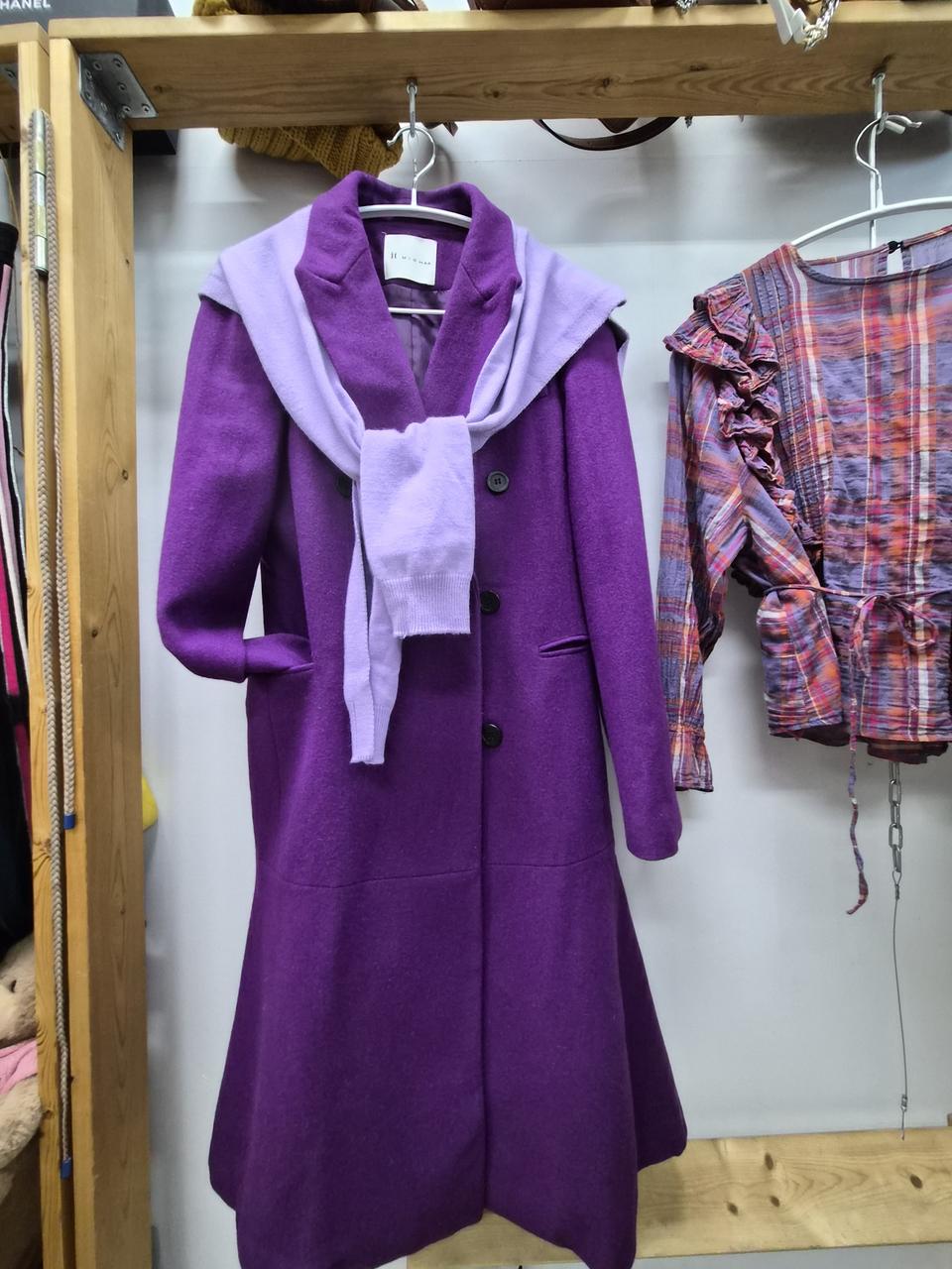 미샤 퍼플 원피스라인 코트