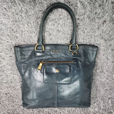 프라다 비텔로 샤인 토트백