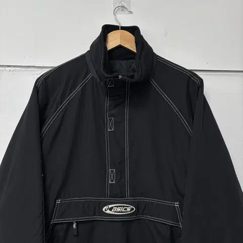 아식스 블랙 올드스쿨 누빔 아노락