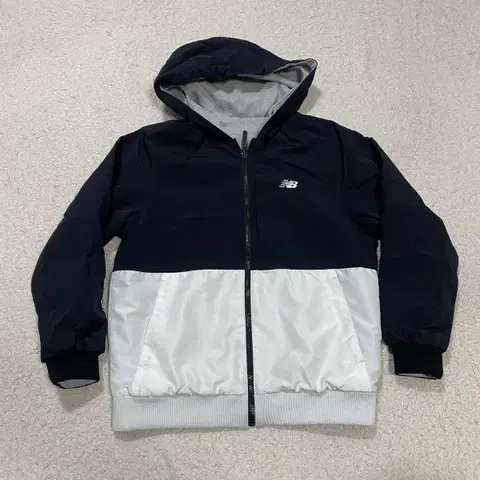 뉴발란스 양면 후드집업 자켓 s 90