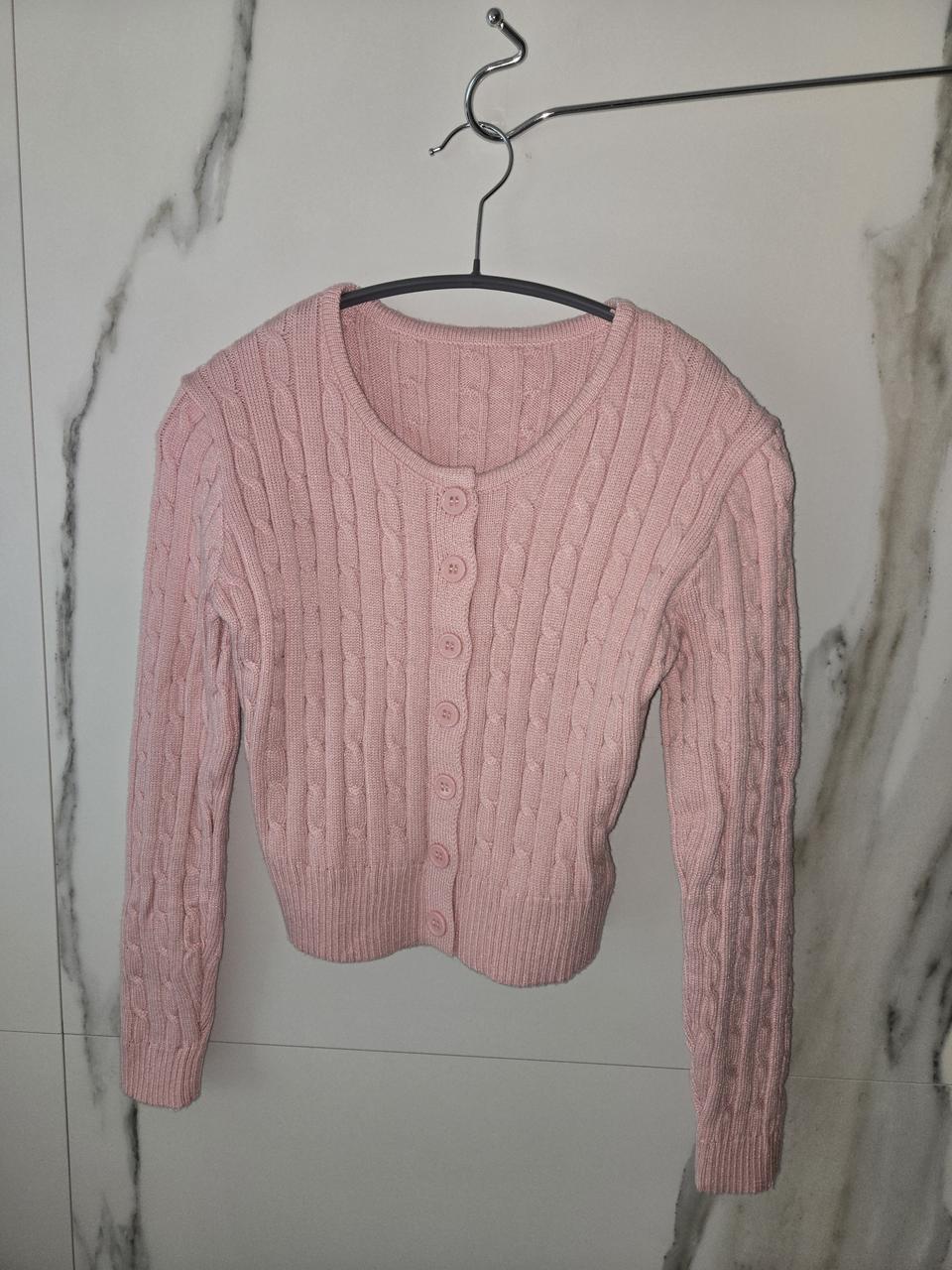 진한 딸기우유 색감의 핸드메이드 가디건입니다:)