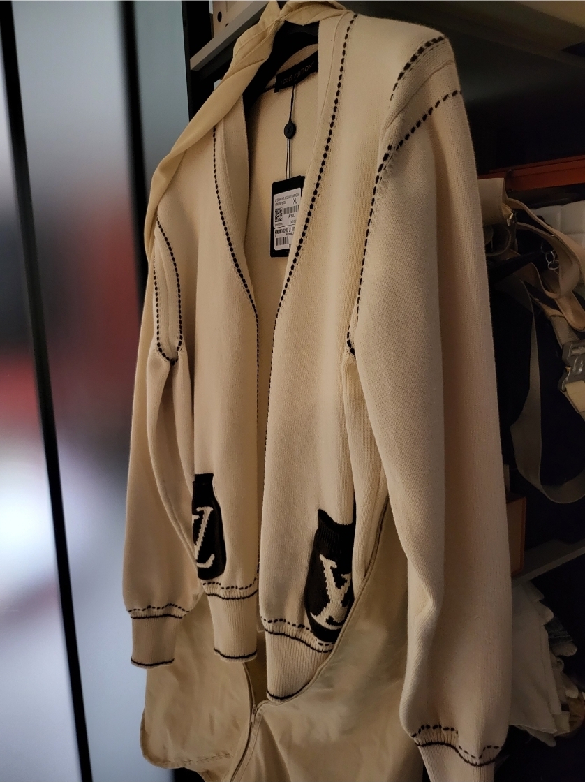 루이비통 타일러 가디건