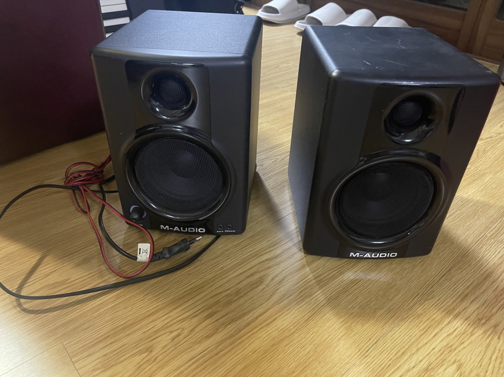  엠오디오 M-audio av40 스피커 