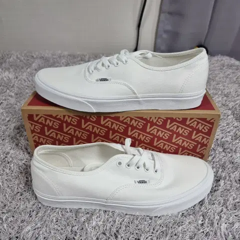 [290] VANS 반스 신발 어센틱 코어클래식 스니커즈 화이트
