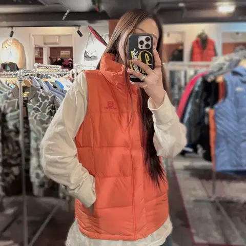 살로몬 오렌지 하이넥 스퀘어 패딩 조끼 베스트 95