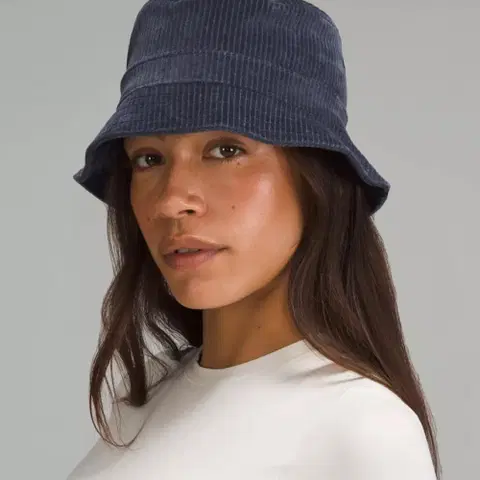 룰루레몬 코듀로이 버킷 햇 와이드 웨일