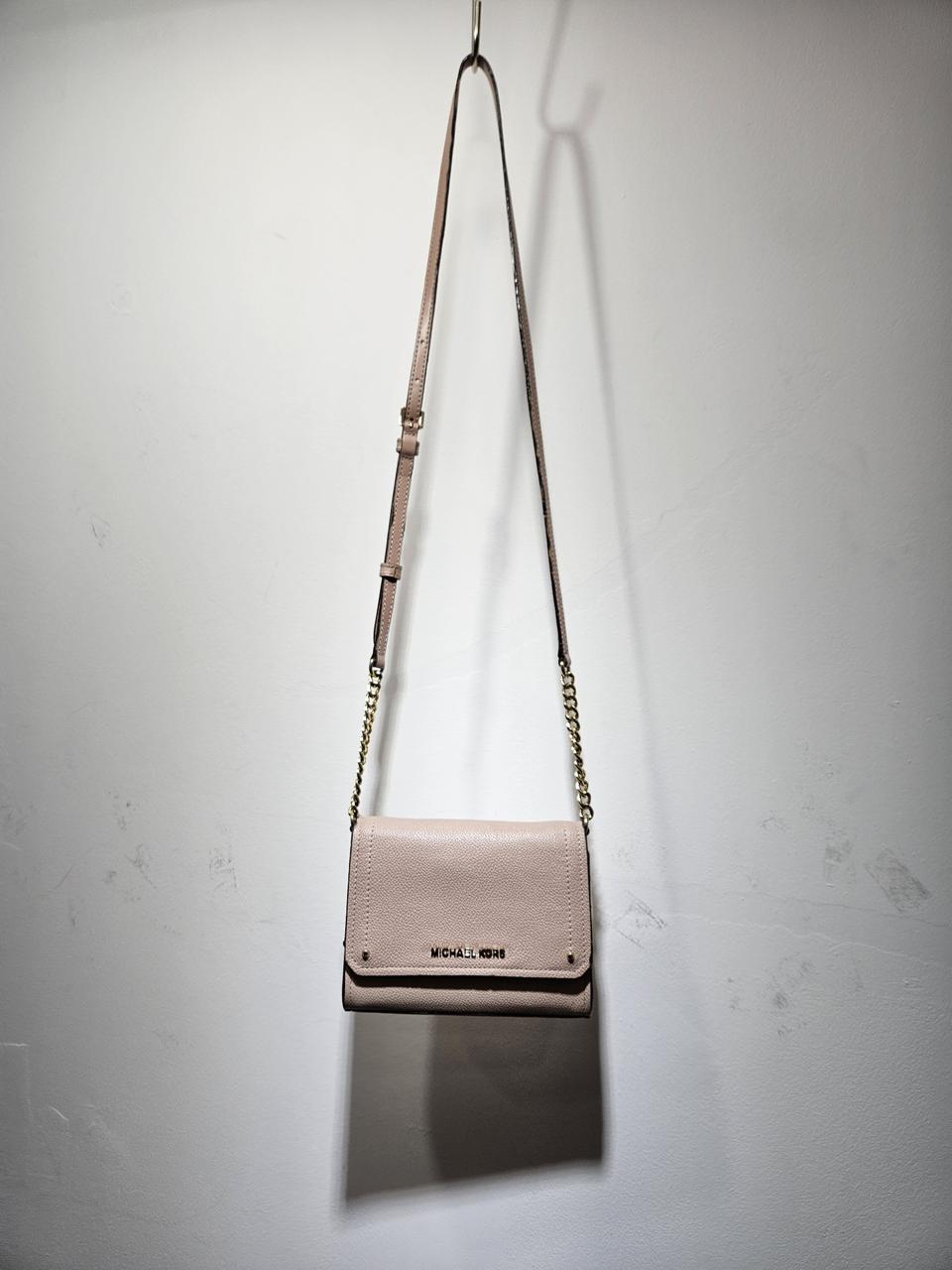 마이클코어스(Michael Korse) 핑크 미니 크로스백