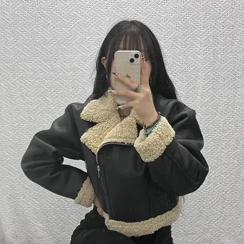 자라 모던 힙 락시크 핀터감성 양털 크롭 무스탕 자켓 XS C07856