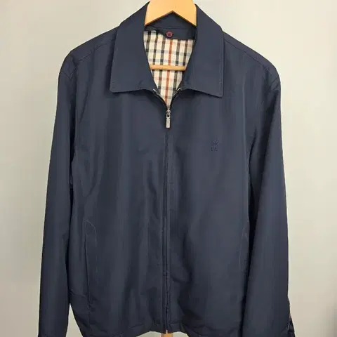 닥스 골프 남성 네이비 바람막이 자켓 105/ 상태 좋음