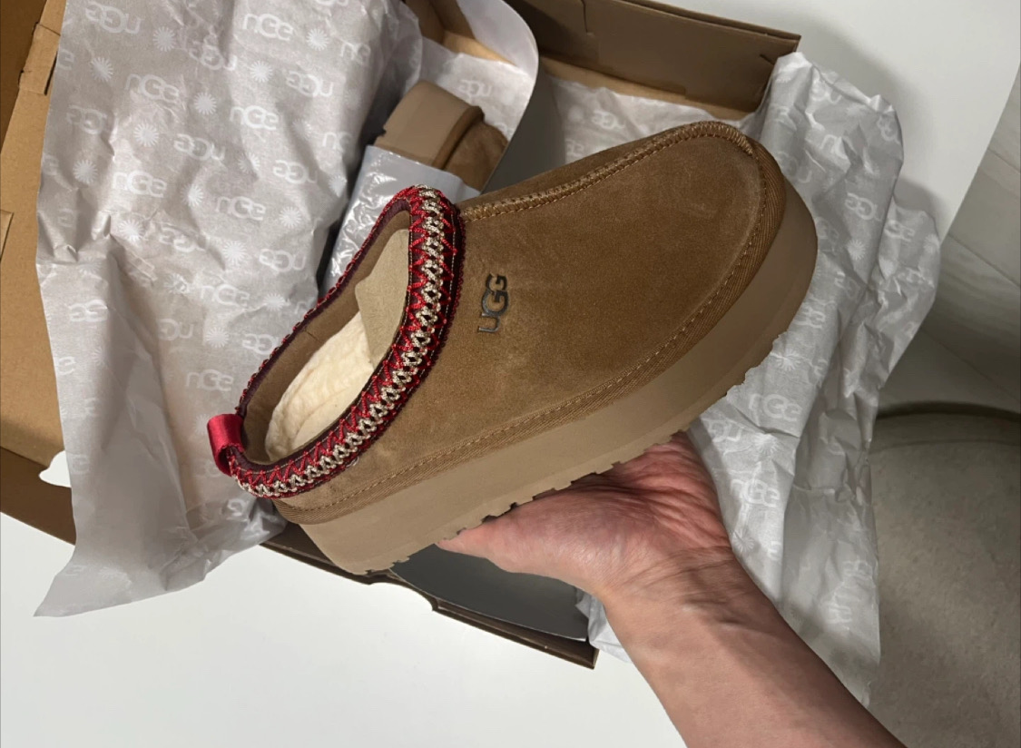 [새상품]UGG 어그 W 클래식 타즈 230mm