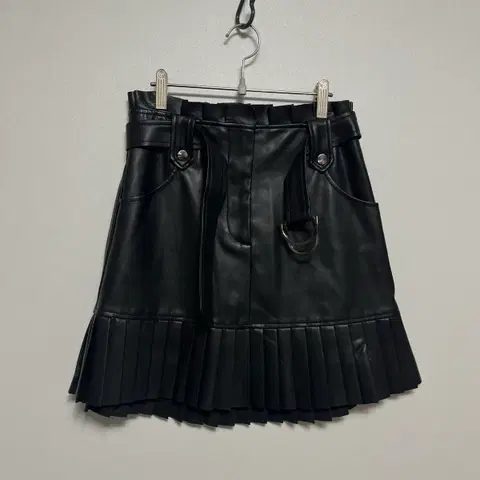자라 zara 벨티드 레자 플리츠 미니 스커트