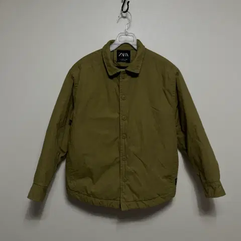 자라 카키색 셔츠형 자켓 패딩 140