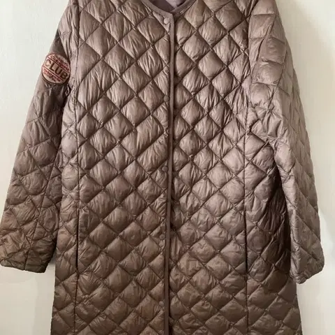 유니클로 다운 퀼팅 경량패딩 xl