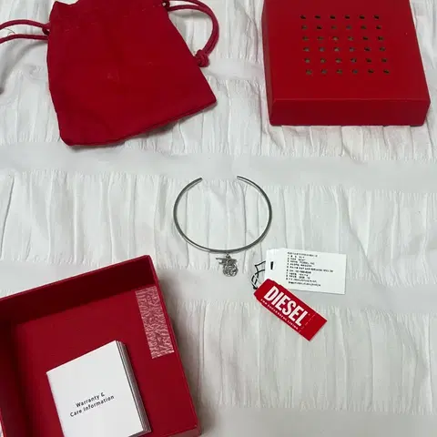 디젤 D로고 장미 커프 팔찌 DX1620040