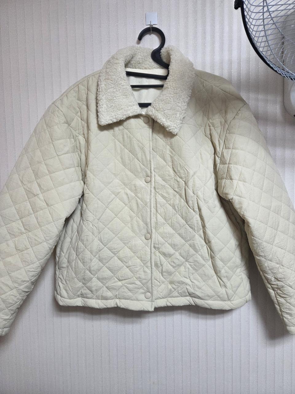 새상품 덤블카라 퀼팅점퍼