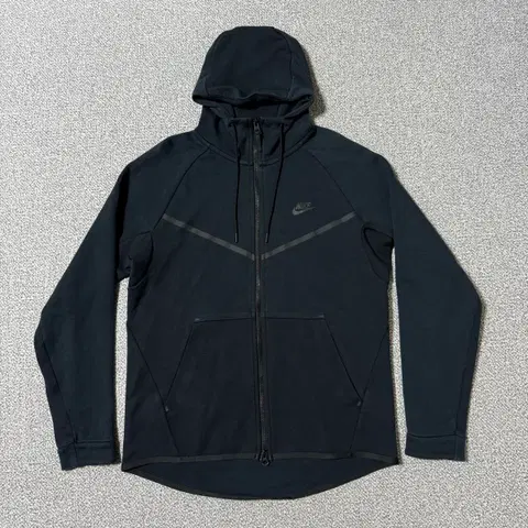 [정가 13만원] 나이키 테크팩 후드집업 L