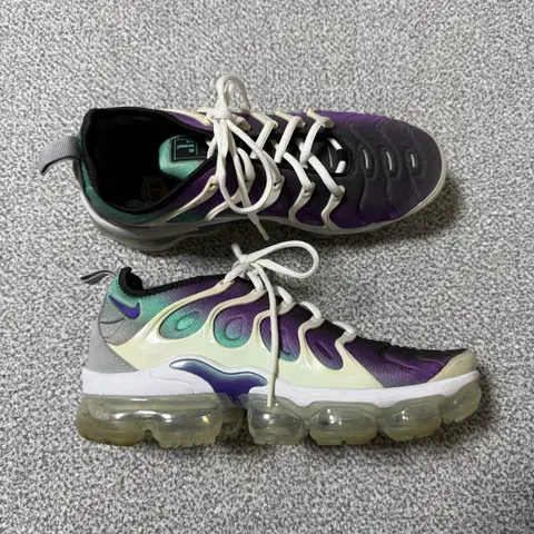 [정가 35만원] 나이키 에어 베이퍼맥스 265