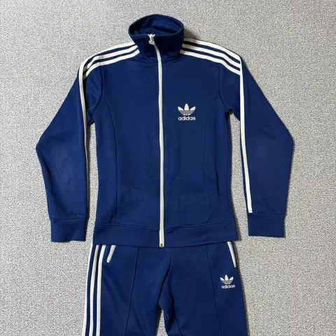 아디다스 트레이닝 셋업