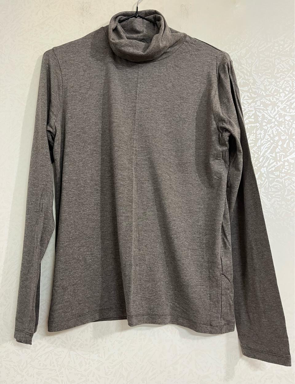 거의새옷! 탑텐 여성 터틀넥티셔츠 2장