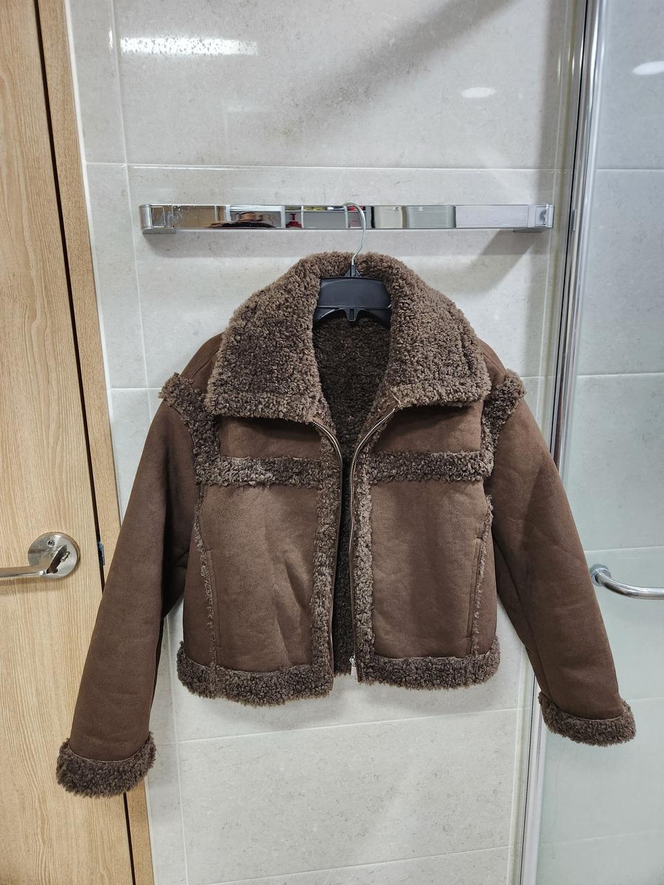 (새상품 아울렛  구매)브라운 여자 털 무스탕