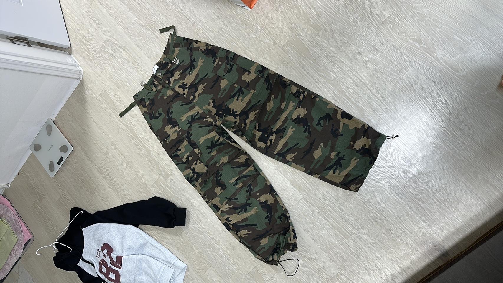 새상품 남녀공용 밑단스트링 카모 팬츠