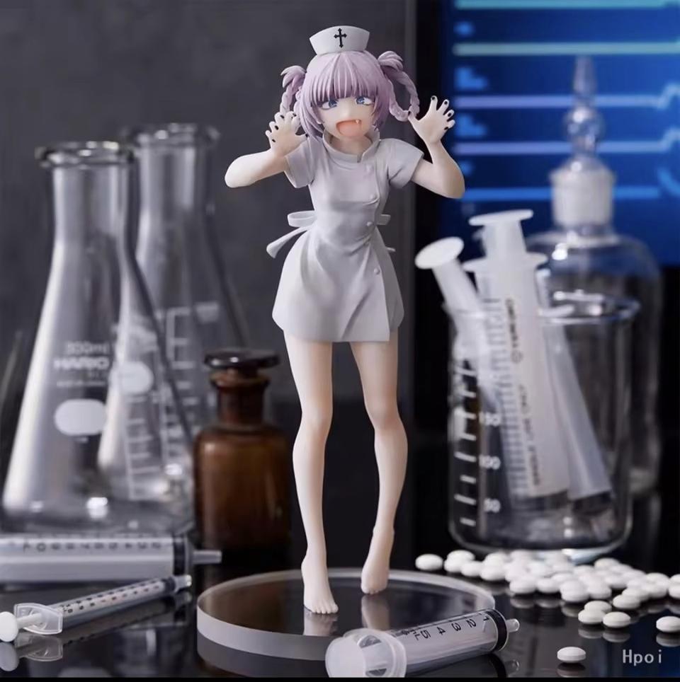 뱀파이어 간호사 피규어