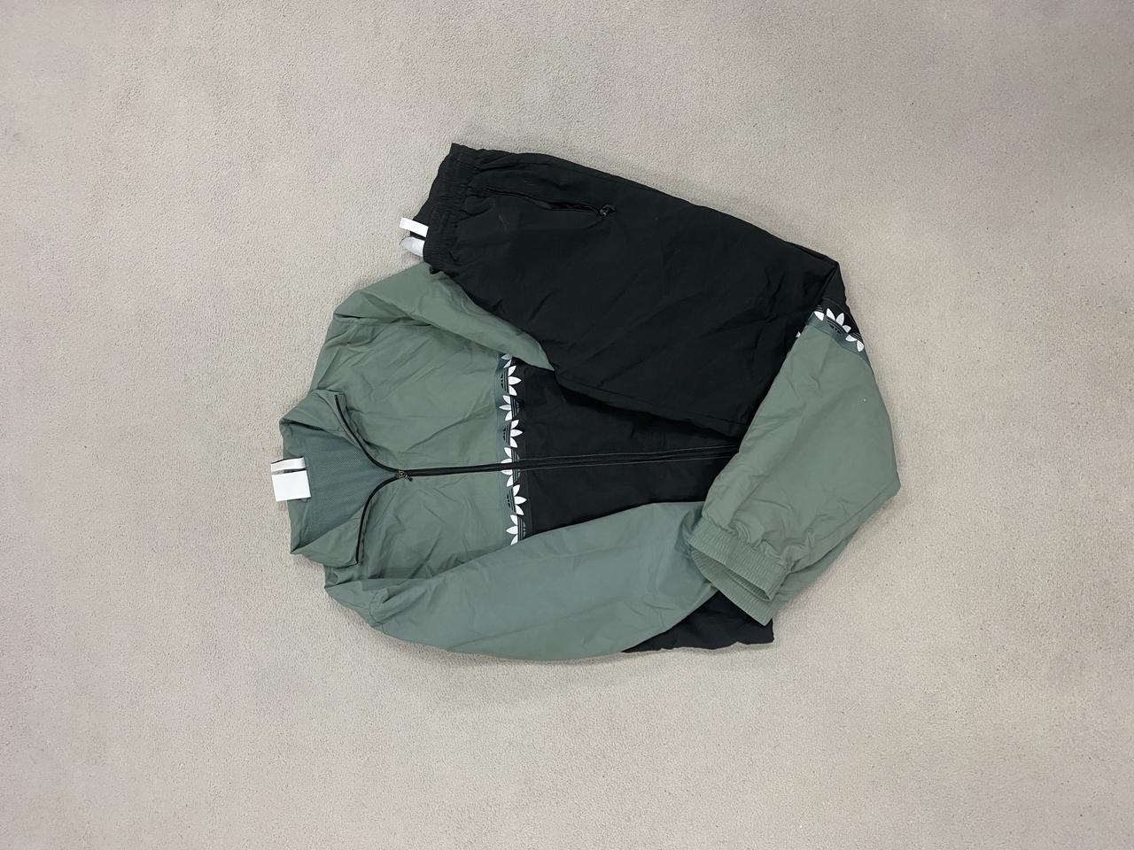 아디다스 트레이닝복 세트 105