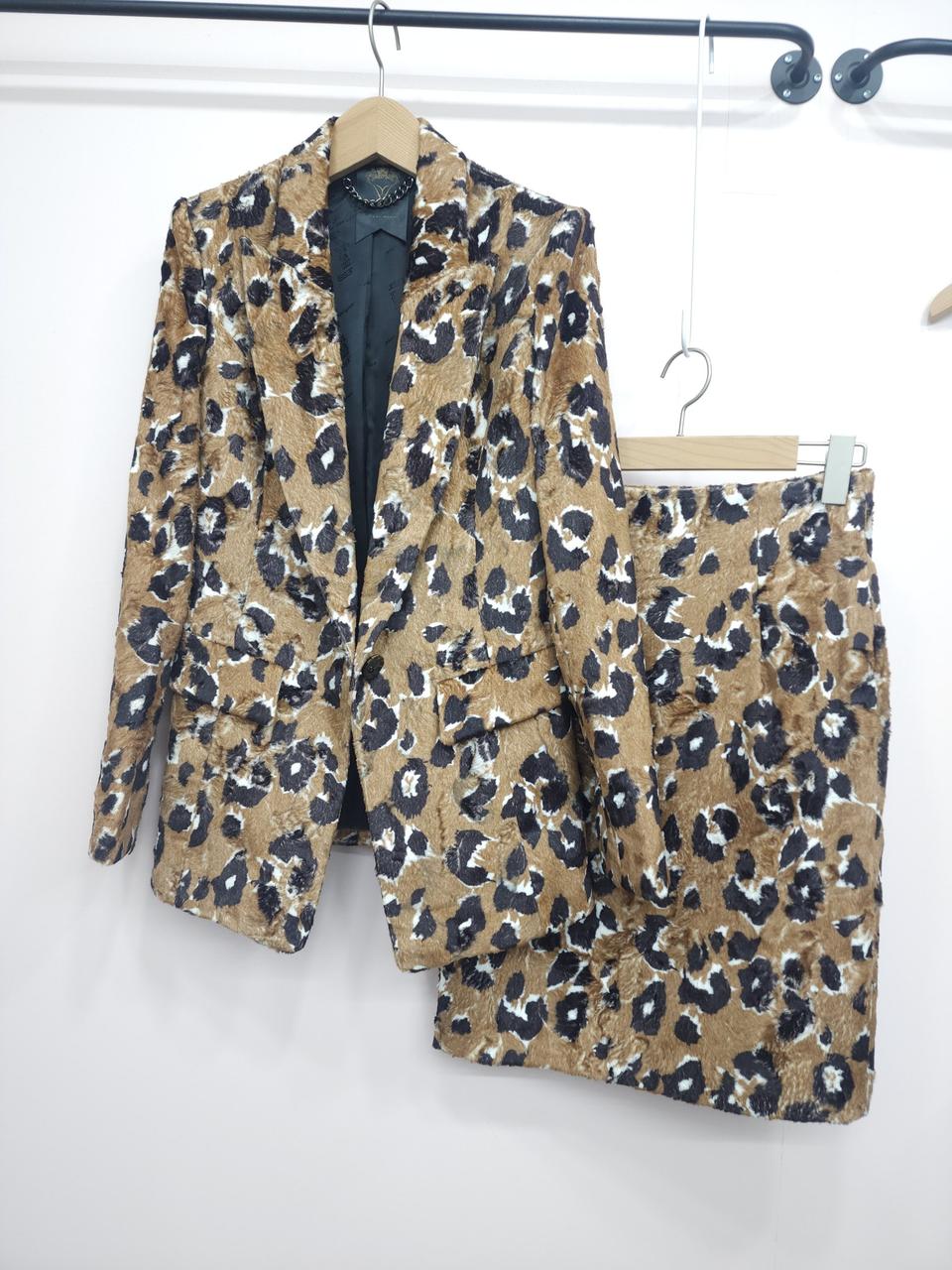 제시 인 뉴욕 상하의 셋트