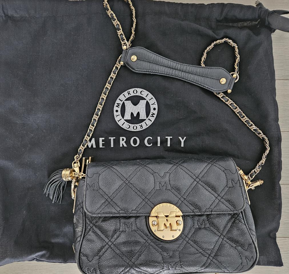 메트로시티  퀼팅 금장