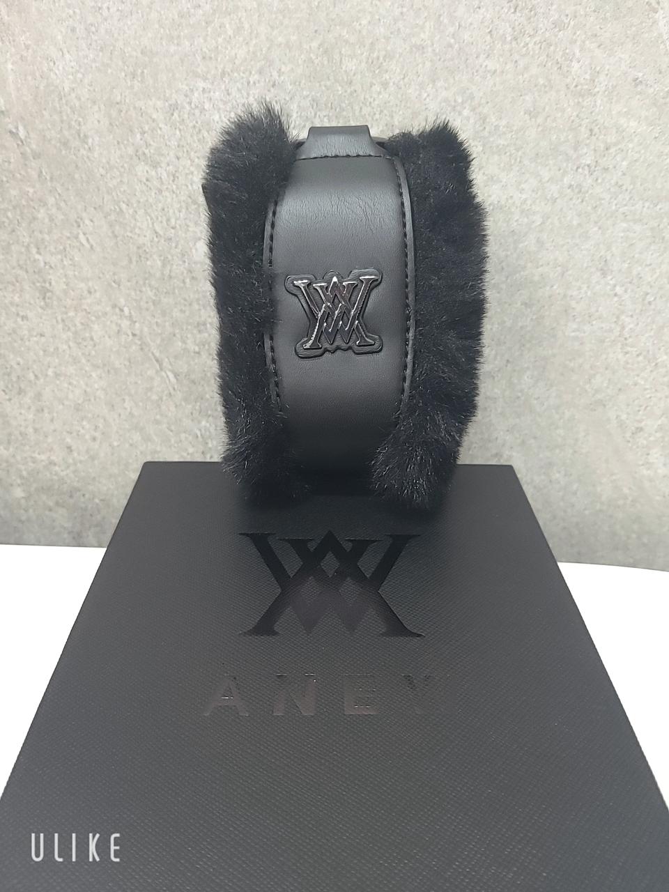 어뉴(정품) 퍼 볼파우치 새상품