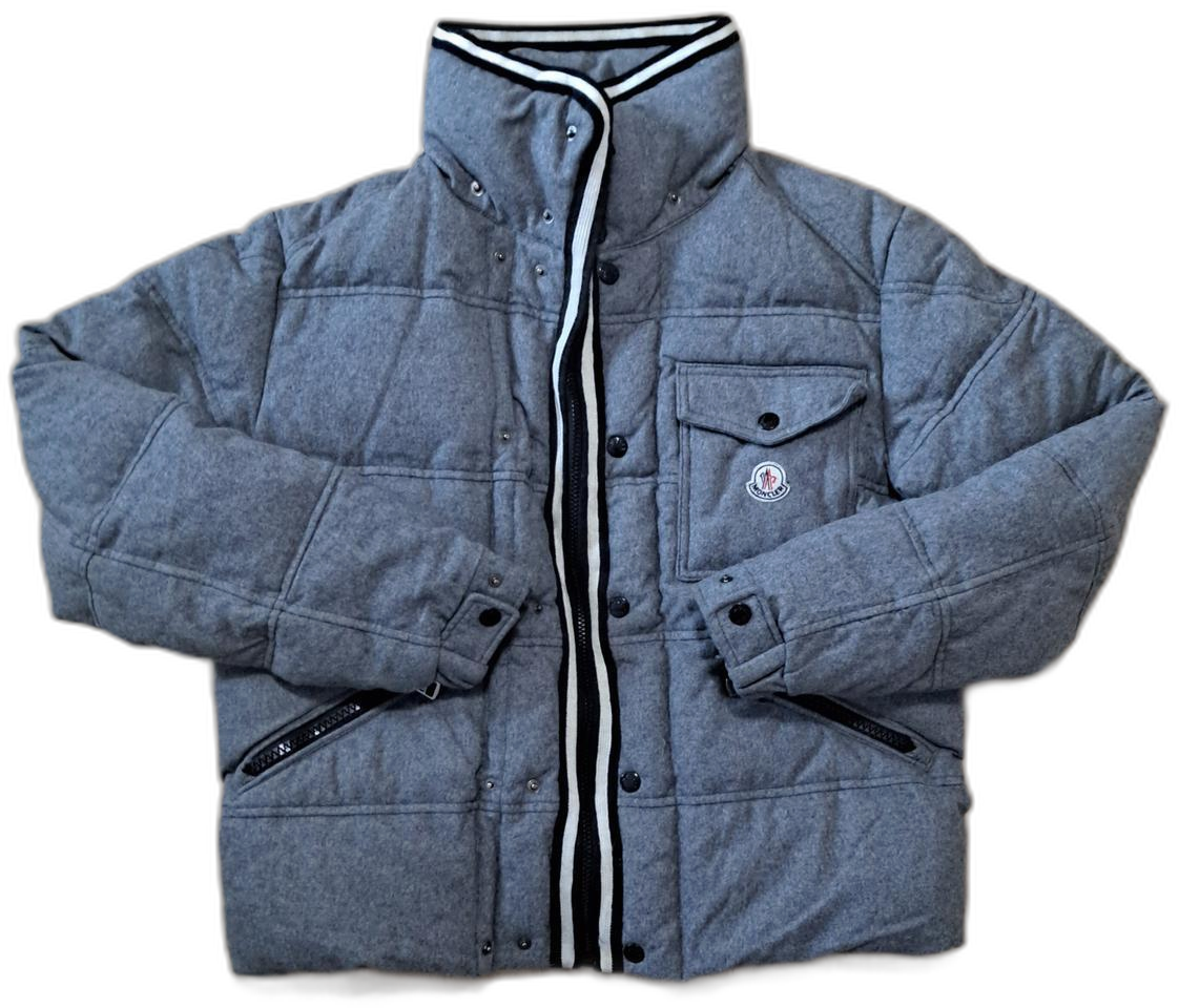 몽클레어 다운점퍼 M