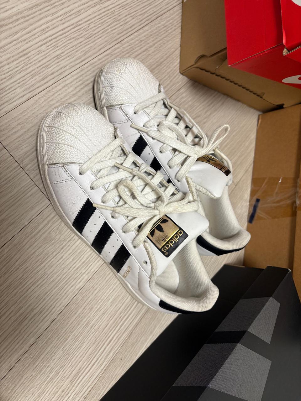 아디다스 슈퍼스타 흰색 265mm