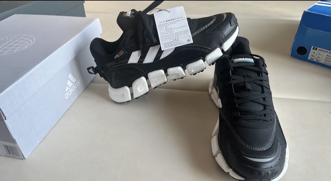 새제품 아디다스 클라이마웜부스트 260  정가169000