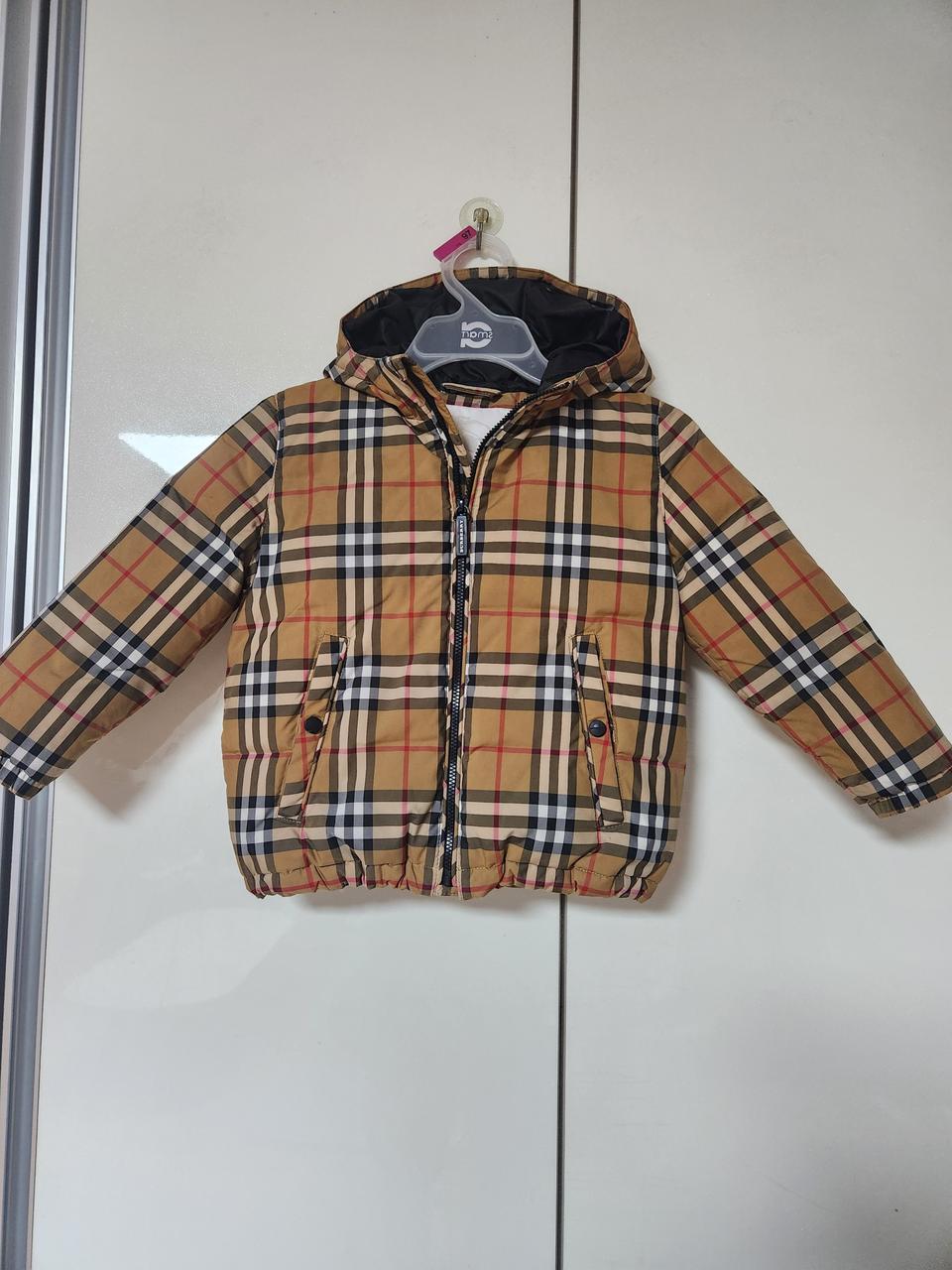 버버리 키즈 다운 패딩/사이즈3Y