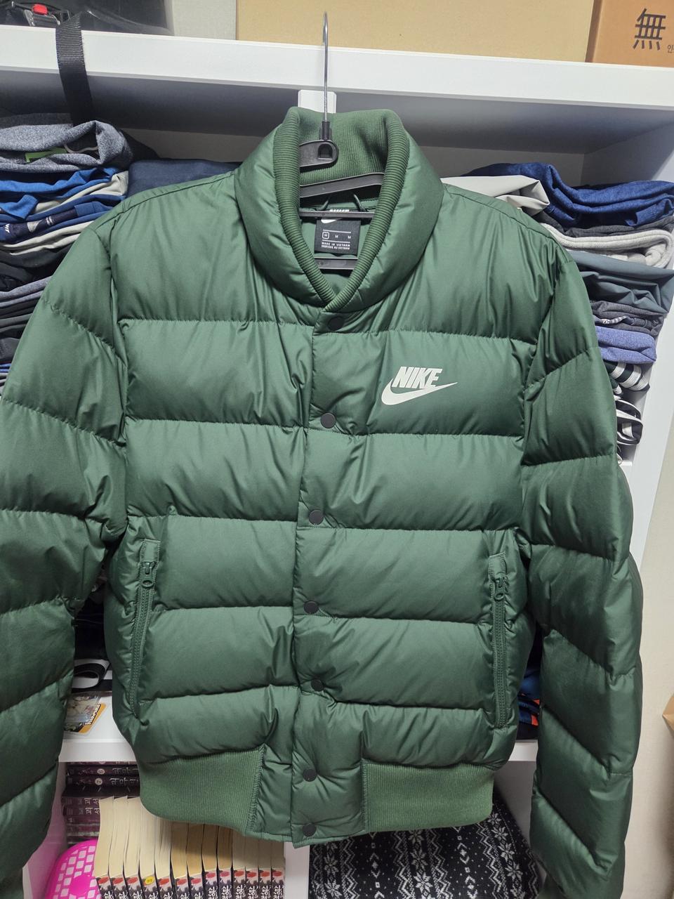 나이키 봄버 패딩 100