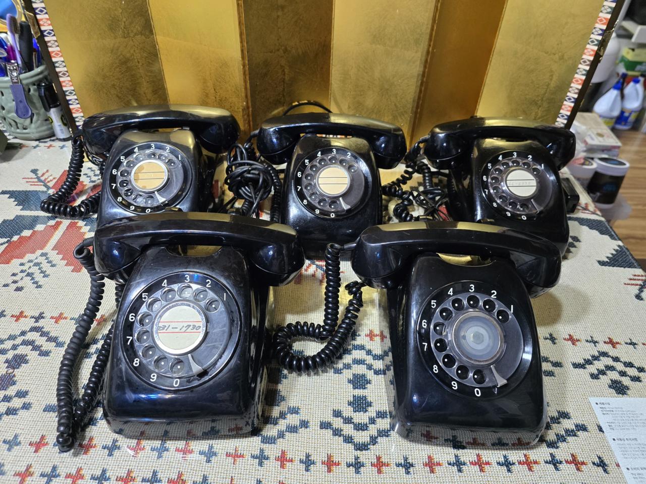 상태좋은 추억속의 검정 다이얼전화기