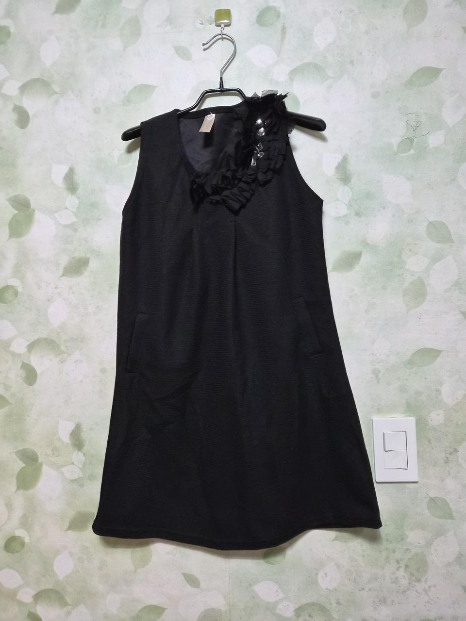 블랙장식 원피스