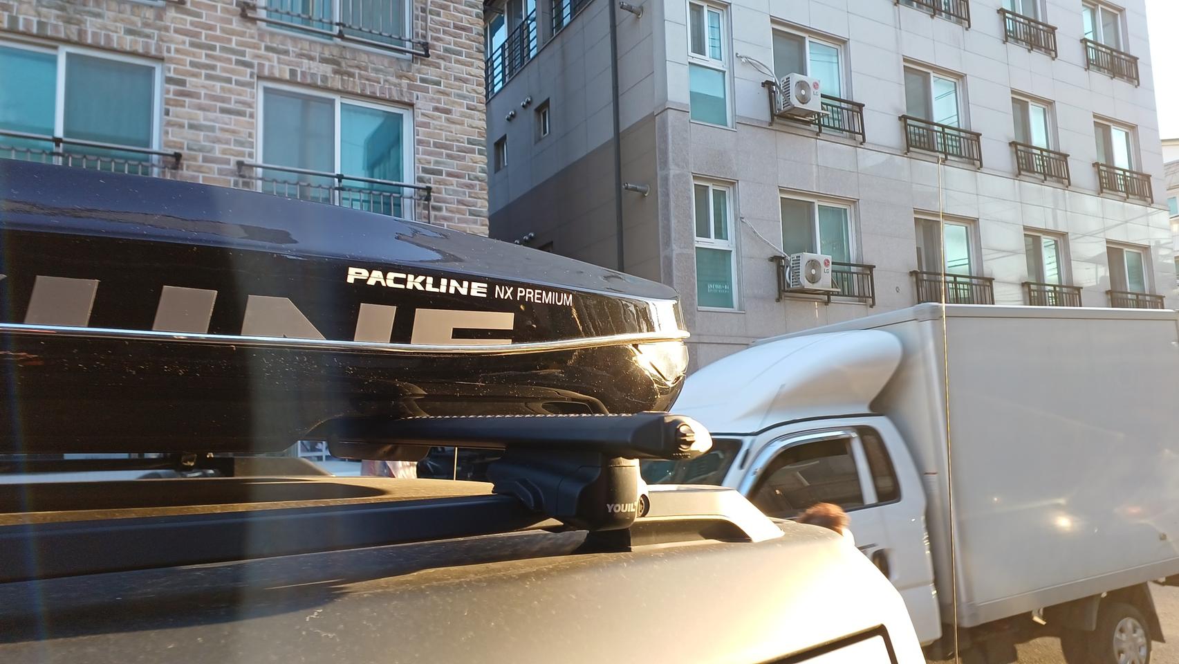 툴레 하프로 팩라인 코토 일체형루프박스 자전거캐리어 가로바 삽니다.