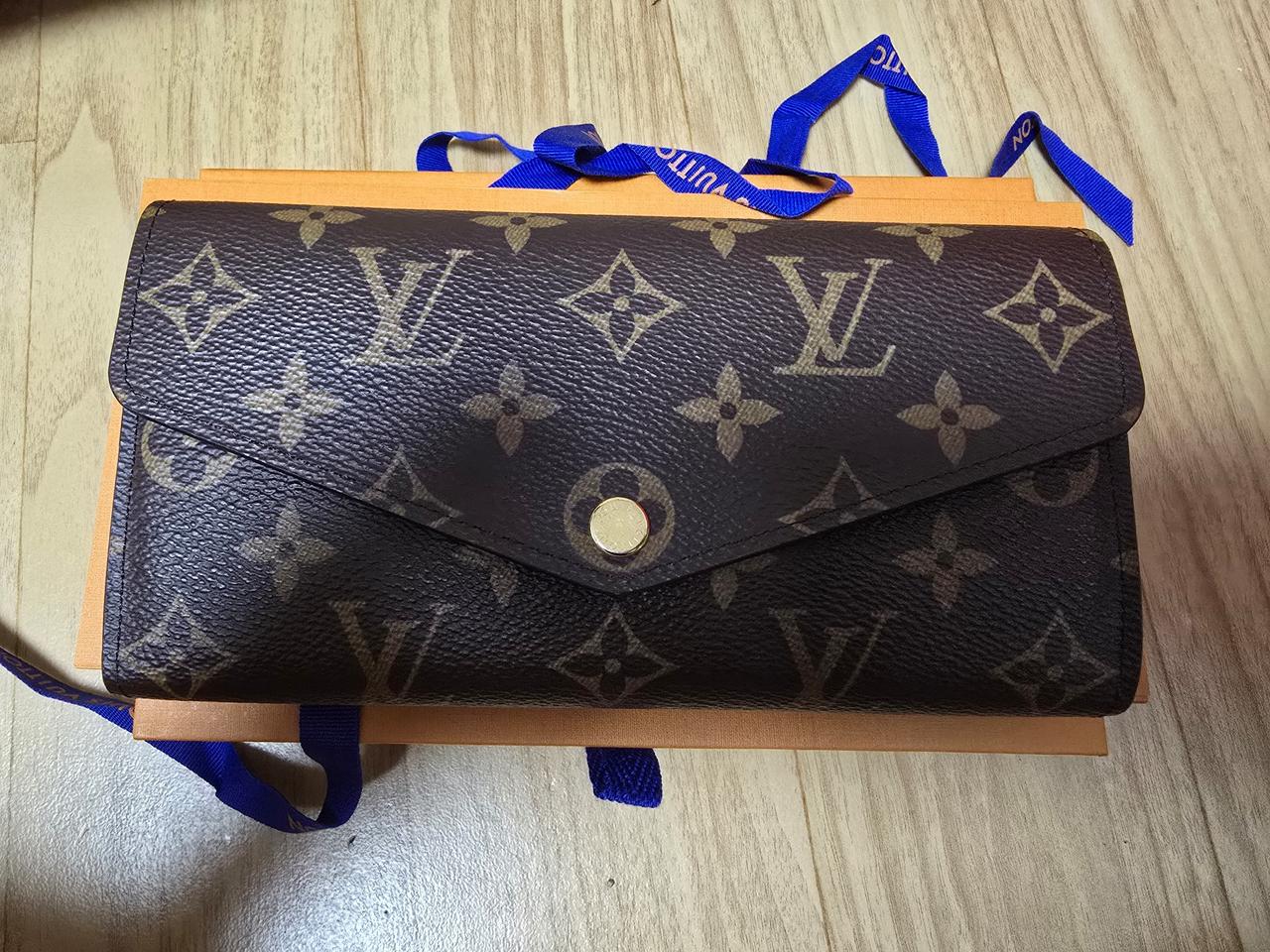 루이비통 모노그램 사라 월릿 M62234