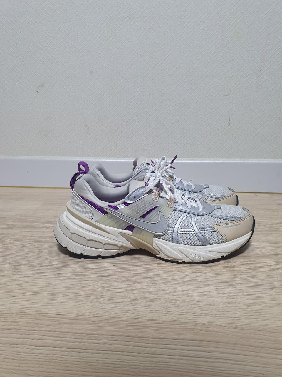 나이키 v2k 런 운동화 290
