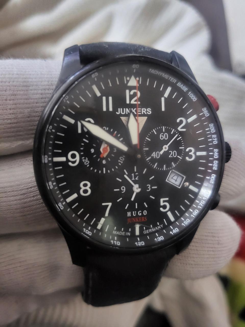 융커스 위고 크르노