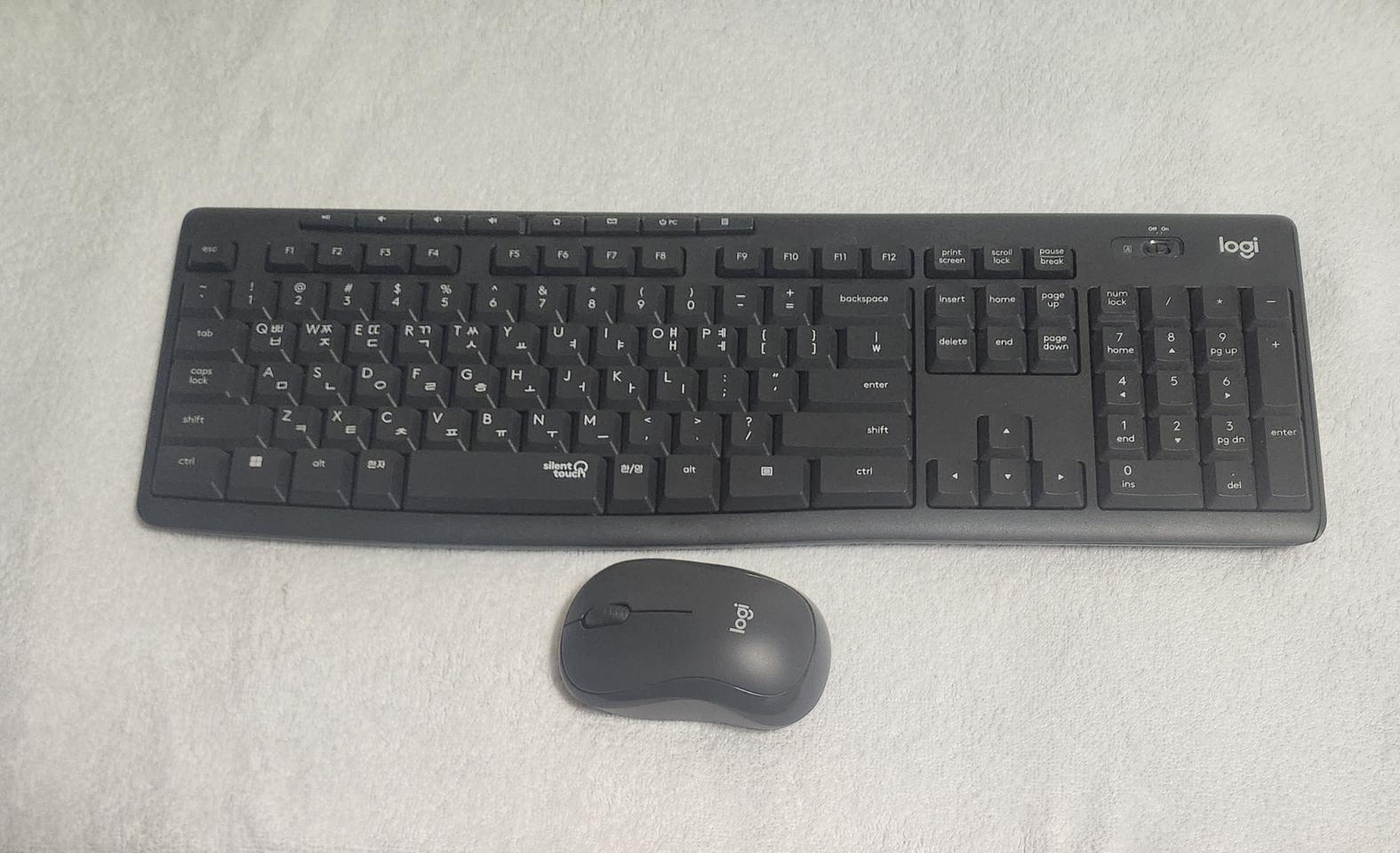 게이밍 헤드셋 키보드 마우스, 스피커, 쿨링패드