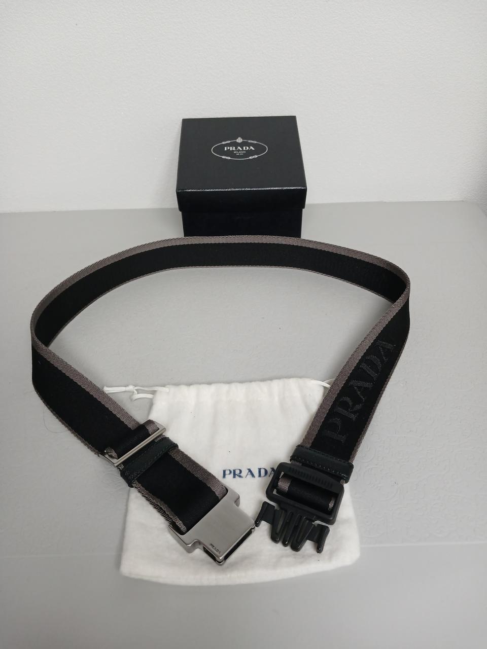 프라다 남성벨트 정품입니다